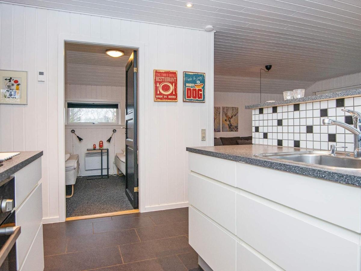 Holiday Home Lyngvej IV Fjerbaek Exterior photo